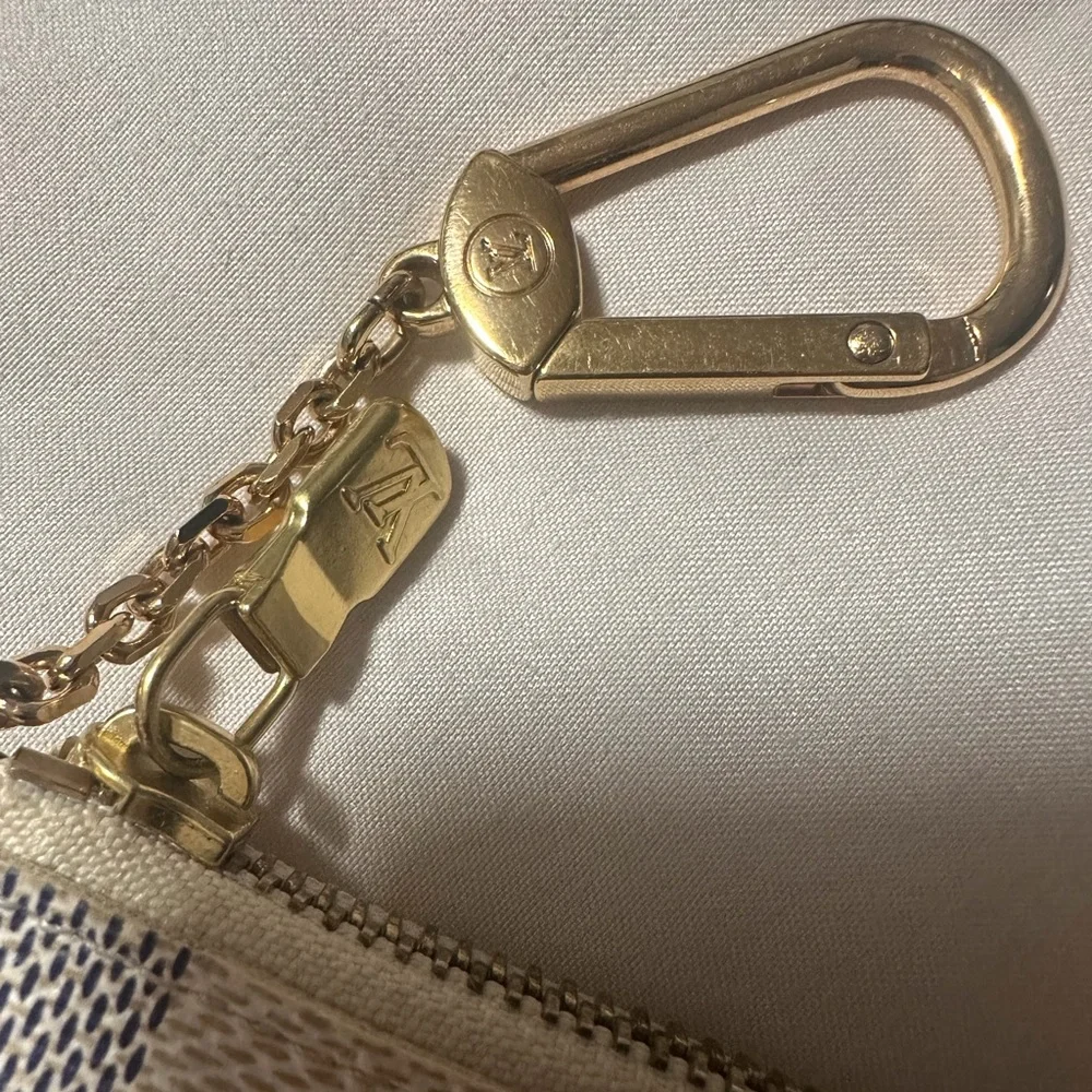 Louis Vuitton Key Pouch‎ Damier Azur White/Blue - Picture 4 of 13